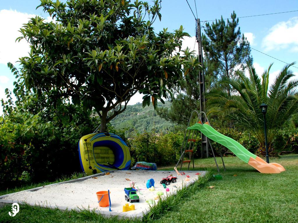 Quinta Dos Barbas Guest House Oliveira do Hospital Exterior photo